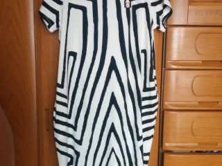 ウルトラマン好きにはたまらない ダダっぽい妻のワンピースが本当にダダのワンピースだった トゥギャッチ