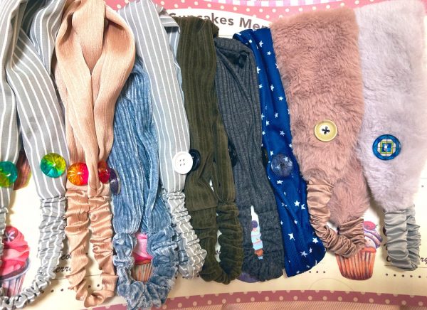 100均のヘアバンドを使った 不織布マスクを付けても耳が痛くならない 手作りアイテムがいいね トゥギャッチ